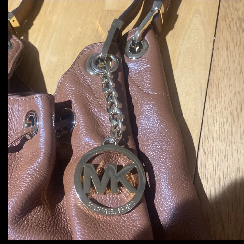 Michael Kors BROWN Shoulder Boho Bag. Skorpios Large Drawstring Shoulder Bag - Picture 4 of 12